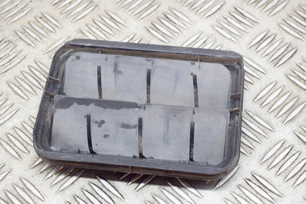 CITROEN C3 SX Karosserie-Lufteinlass-Lüftungsgitter 9675506980 1.2 Ben Product image