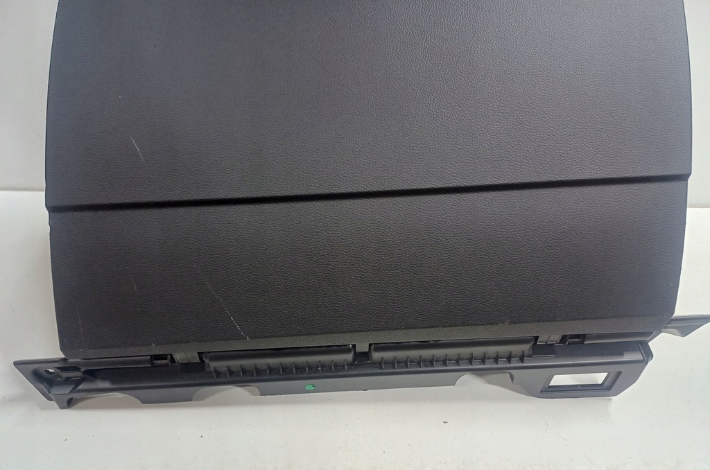 Passagierfach VW Passat B8 Schwarzes Europa Product image