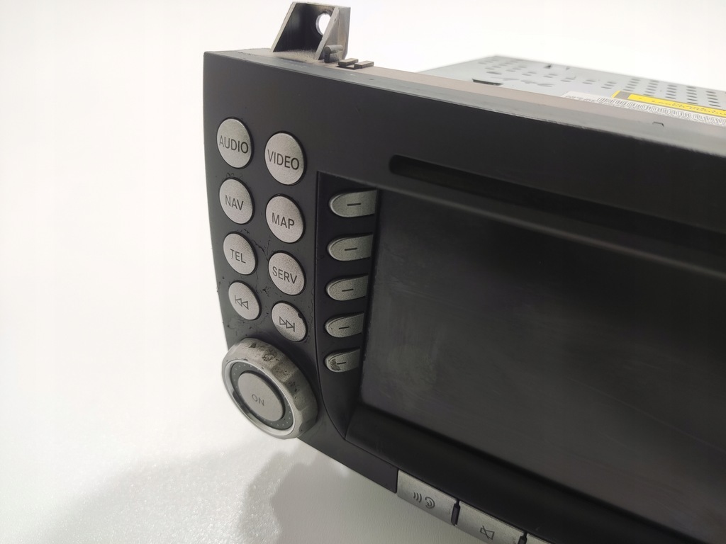 FABRIK-RADIO-NAVIGATION MERCEDES SLK II W171 R171 A1718202989 2004–2011 Product image