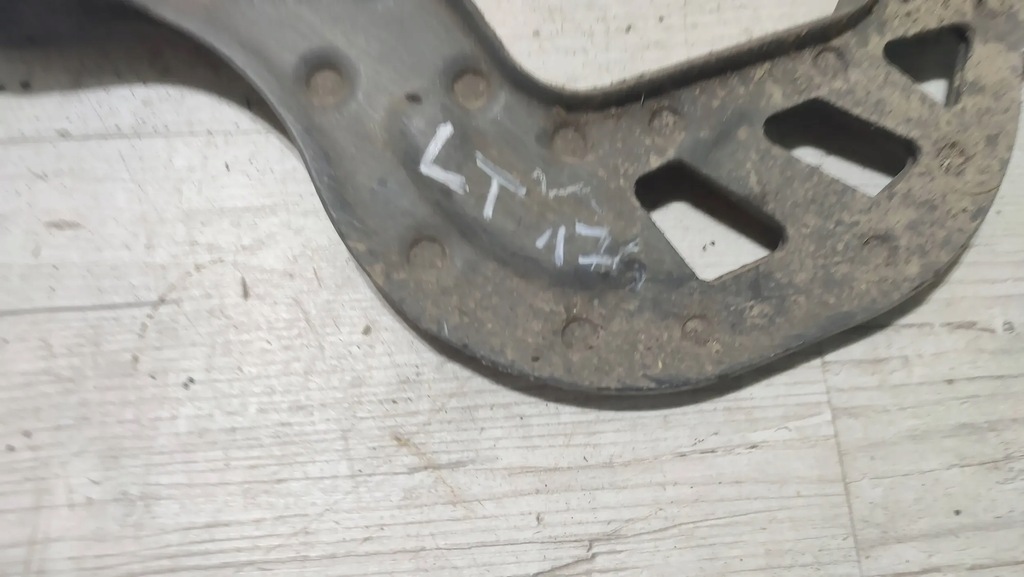 Mercedes-Benz A-Klasse W176 17 1,5 cdi Schwinge hinten links Product image