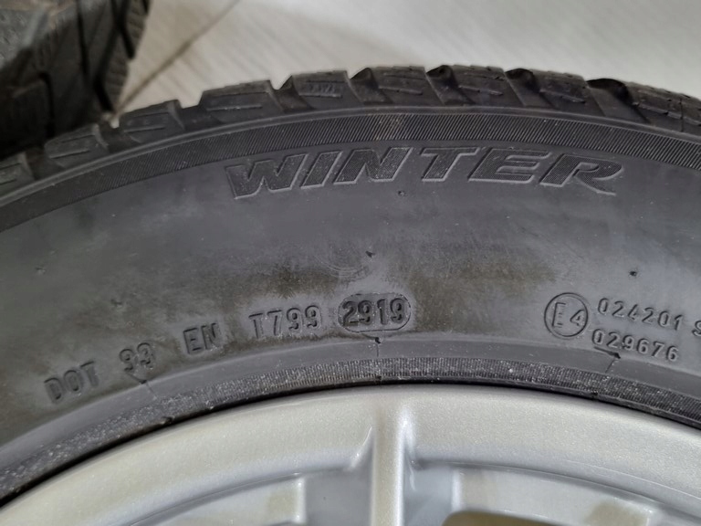 K6897 BMW Felgen 5x112 225/55R17 et27 7,5Jx17 Product image