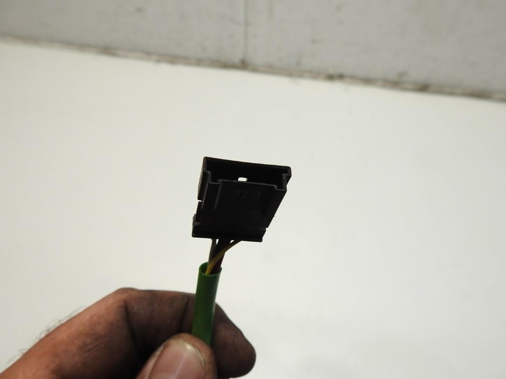 KEYLESS ANTENNE TÜR HINTEN LINKS MERCEDES W220 A2208200375 Product image