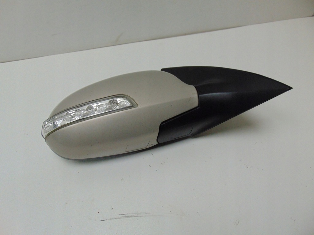 SPIEGEL RECHTS HYUNDAI I30 1 LIFT 8 PIN EUROPA 87620-2R700 Product image