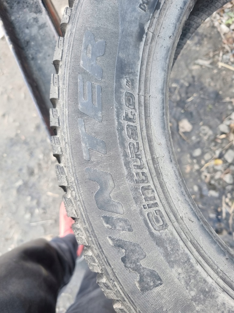 175/65R15 Pirelli Cinturato Winter Product image