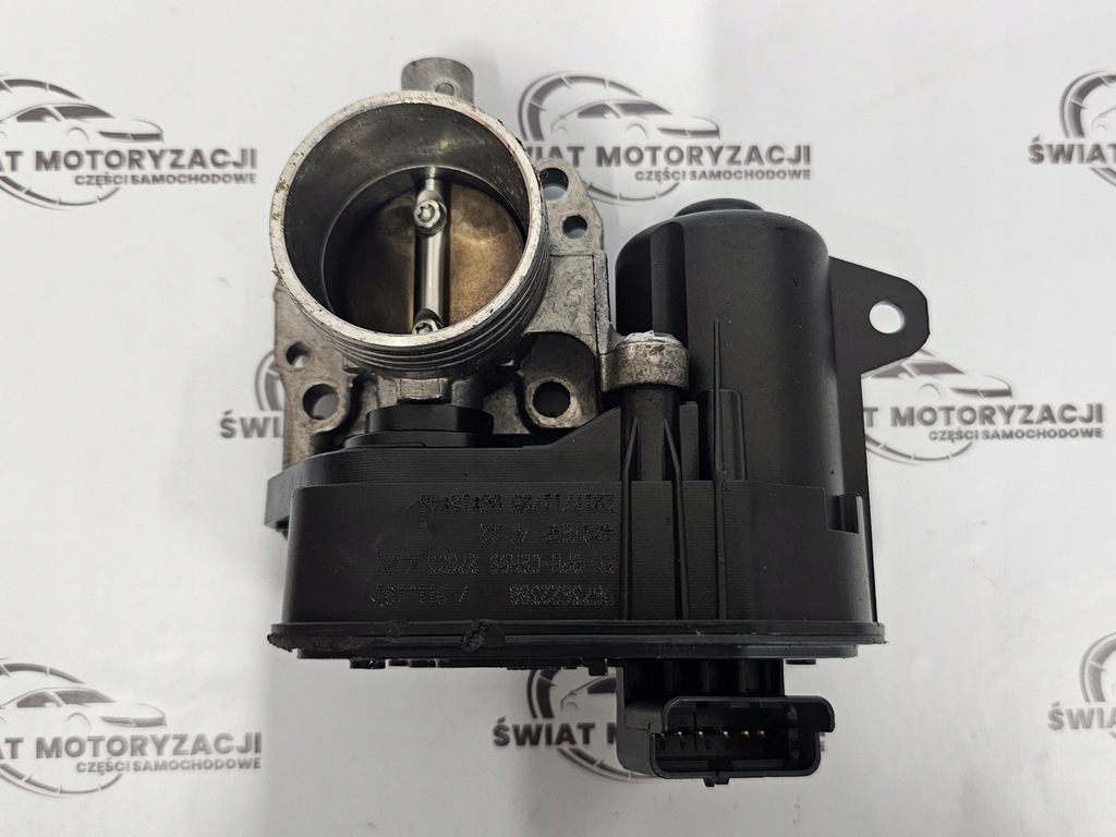 Peugeot 208 2008 C3 1.2 VTI HM01 13R Trail 967362380 Product image