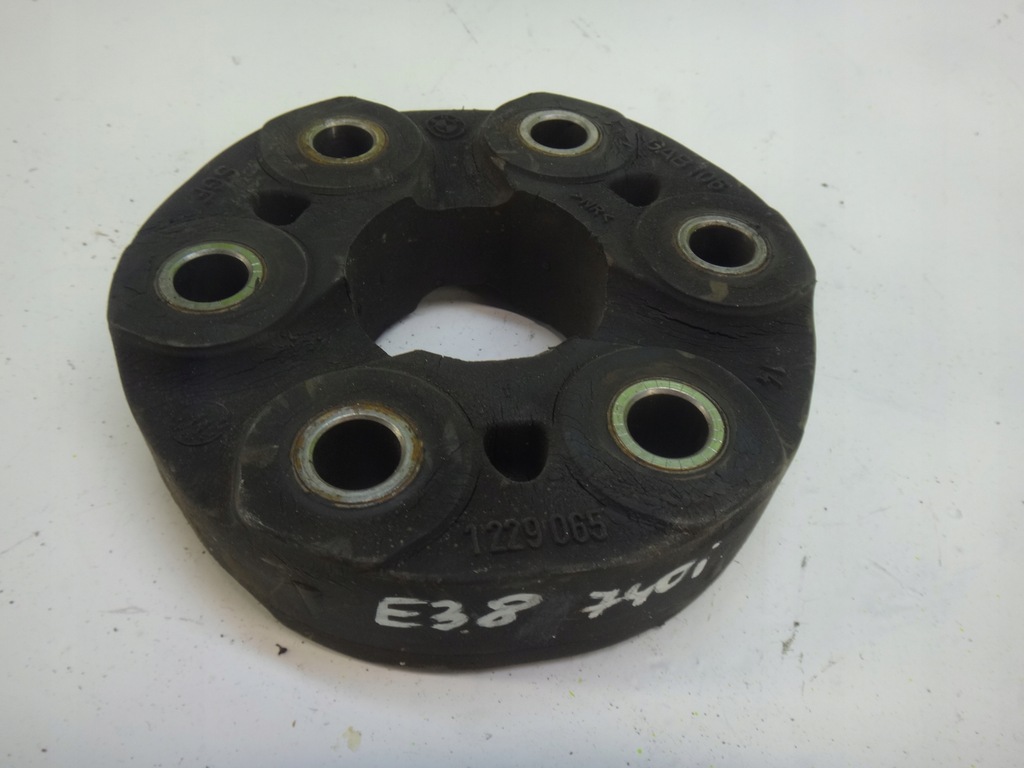 GELENKWELLENVERBINDER BMW E38 740 I Product image