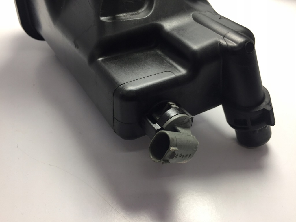 BMW E82 E87 E84 E90 E92 AUSGLEICHSBEHÄLTER Product image