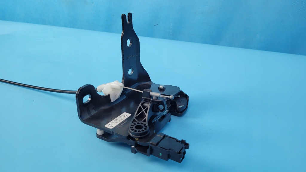 MERCEDES W218 CLS 350 SCHLOSS SCHLOSSGRIFF SITZGRIFF LINKS A2189200072 Product image