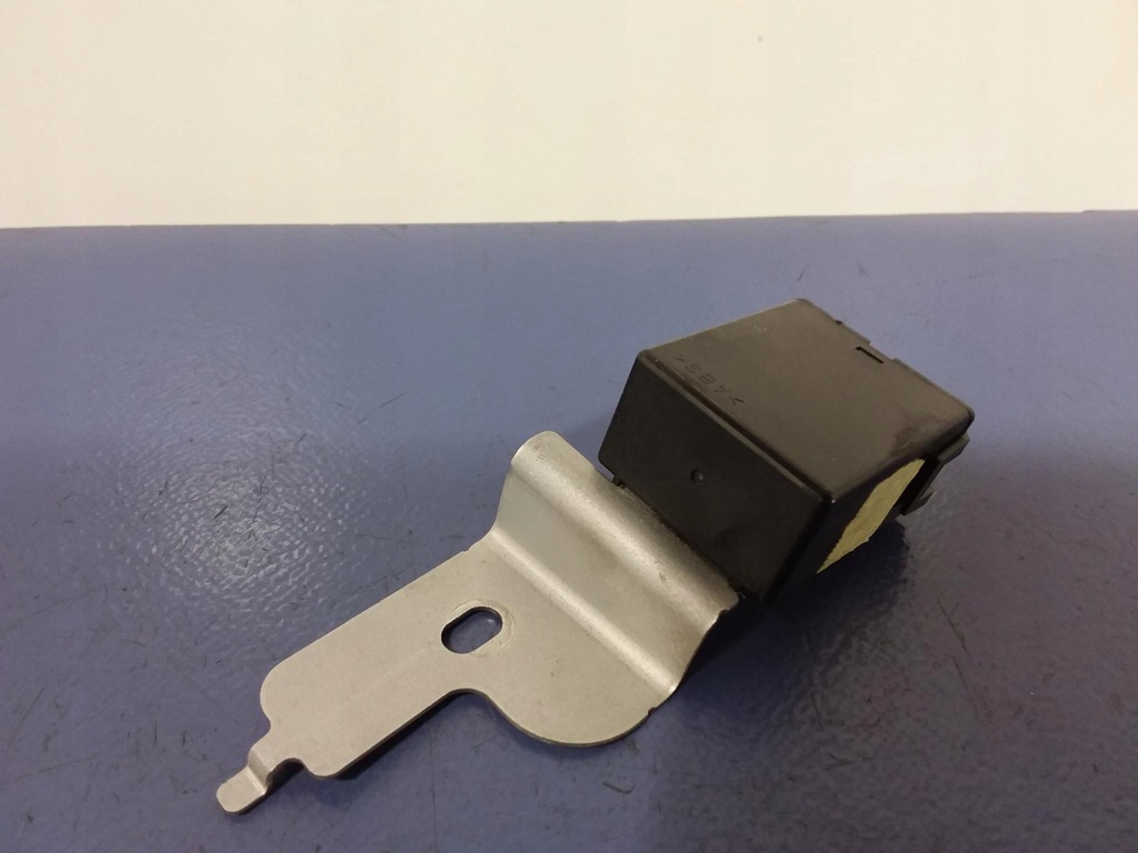 MAZDA 5 II CW 10-15 SCHLÜSSELLOSES SCHLOSSMODUL X1T85671M Product image