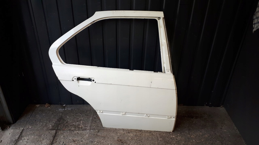 Rechte Hintertür BMW E36 LIMOUSINE, WEISS Product image