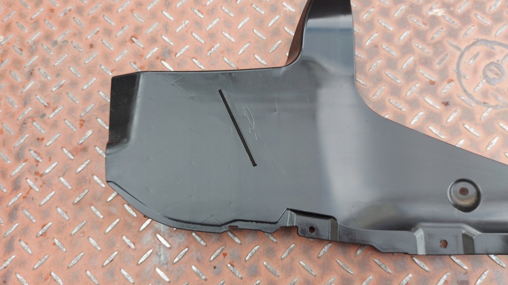 FLADER LINKS HINTEN TOYOTA COROLLA CROSS 21- Product image