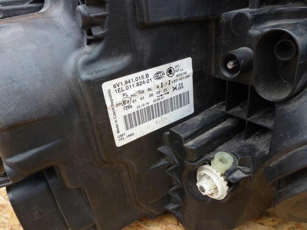 FRONTLEUCHTE LINKS SKODA FABIA III 6V1941015B HELLA Product image