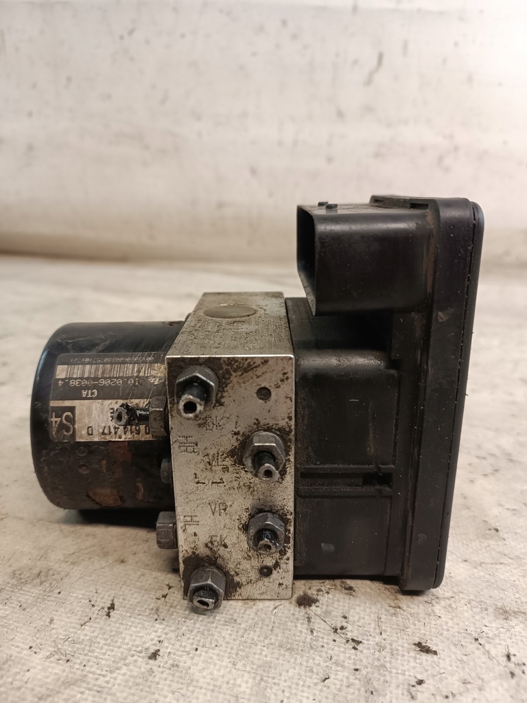 SKODA OCTAVIA UND ABS-PUMPE 1J0614417D 1C0907379K Product image