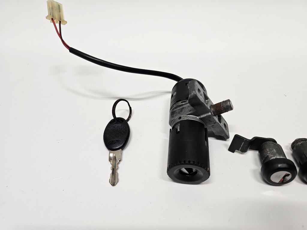 Honda NES 125 Zündschloss sperrt Schlüssel Product image