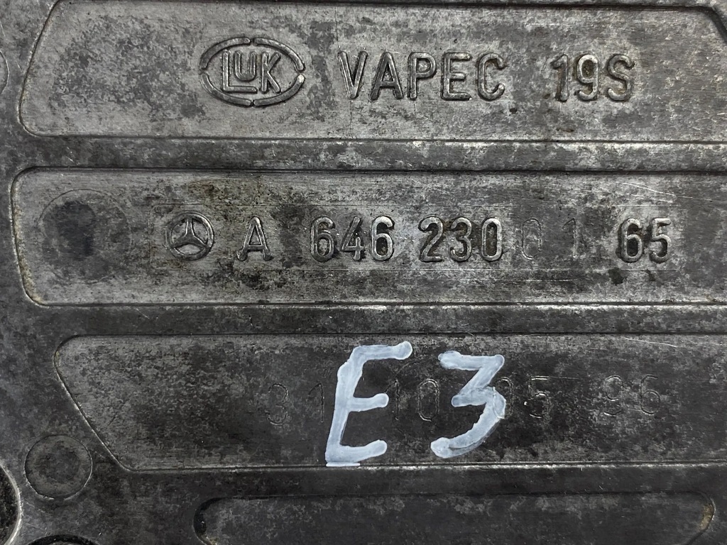 C-KLASSE W203 2.2 CDI 122KM VAKUUMPUMPE A6462300165 Product image