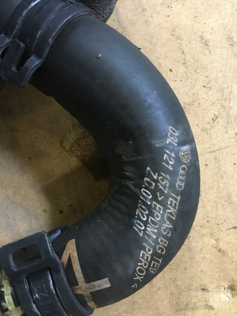 Wasserschlauch 2.0 Tdi CAGA Audi A4 B8 03L121157 Product image