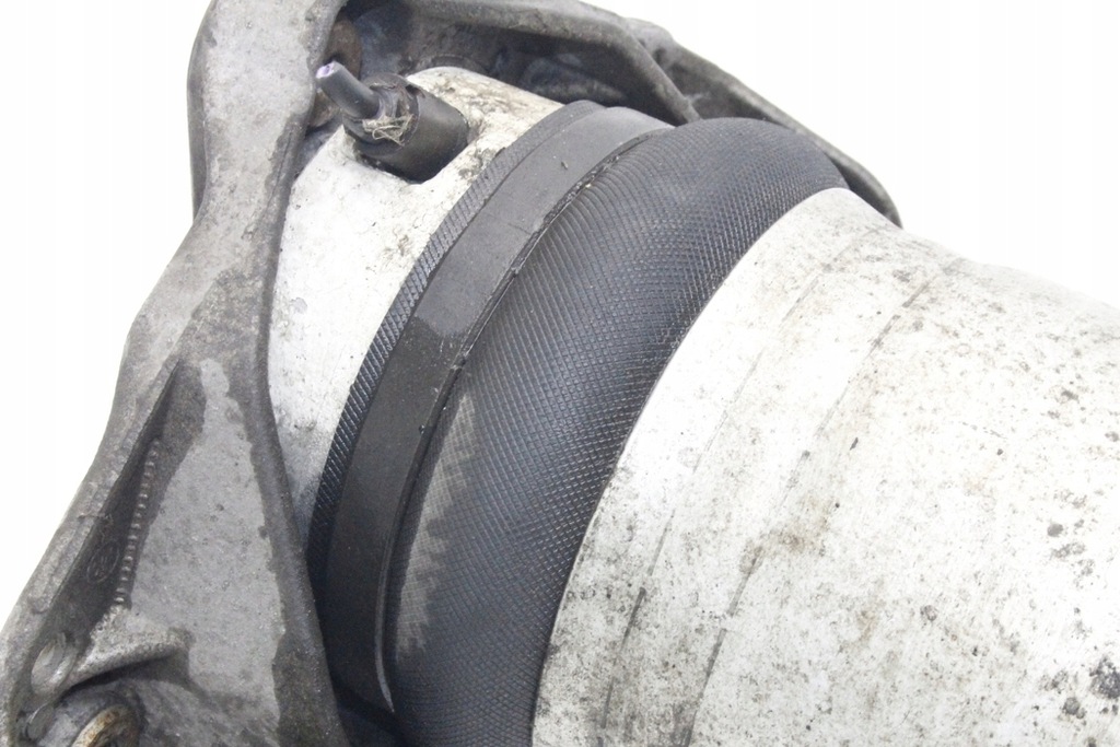Vordere linke pneumatische Stoßdämpfer Audi Q7 (4L) 7L8616039d 3.0L Diesel Product image