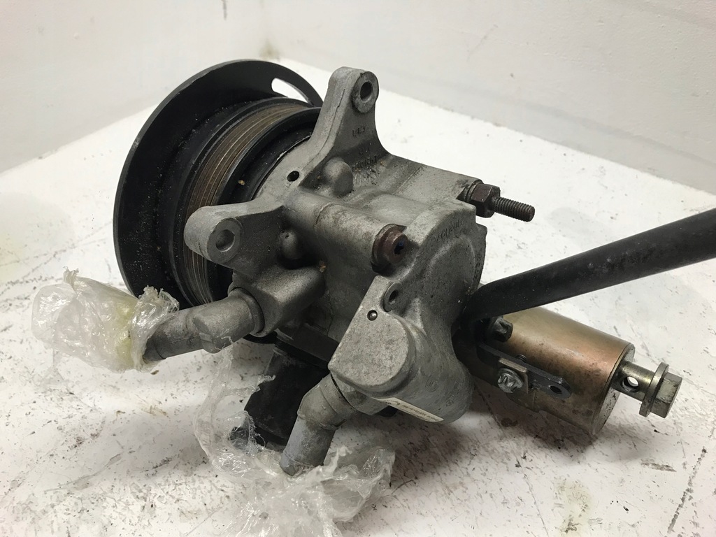 MERCEDES SL SL500 R230 ABC PUMP POWER VENTIL Product image