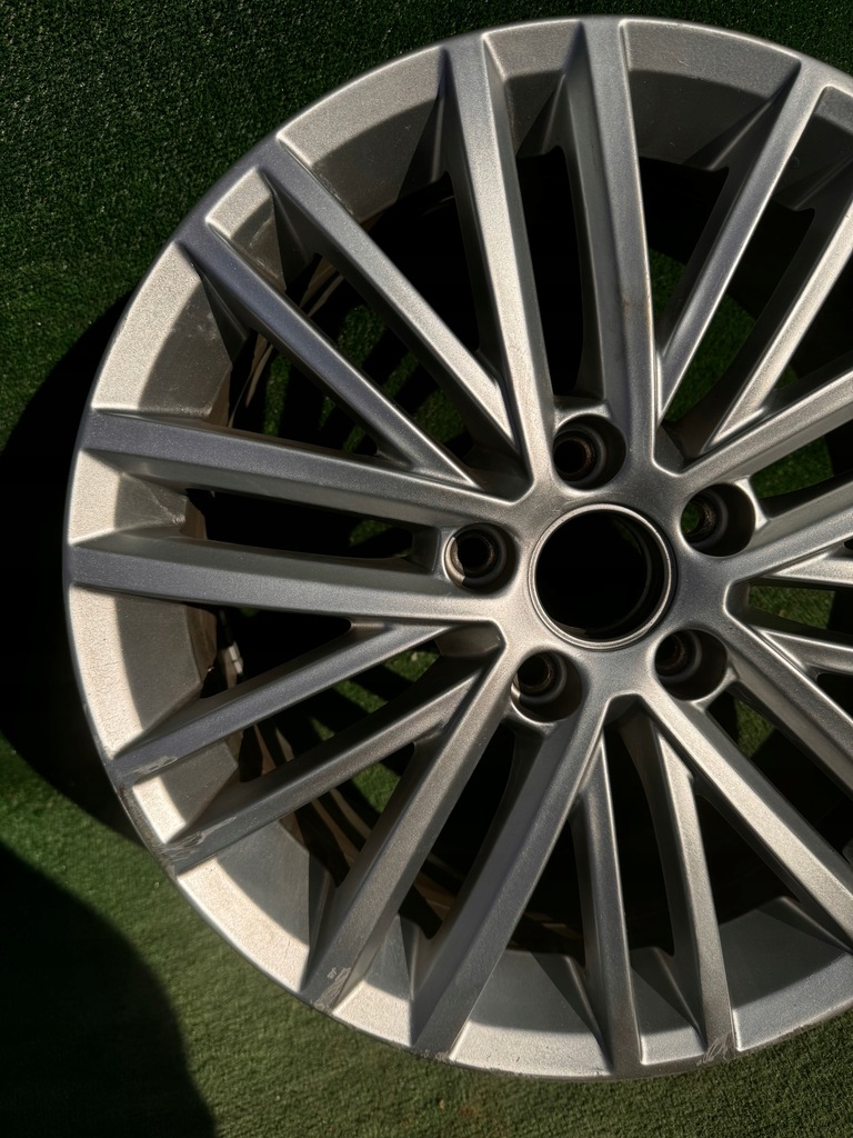 LEICHTMETALLRAD VW GOLF VI CABRIO 17" 5K7 5K7601025A Product image