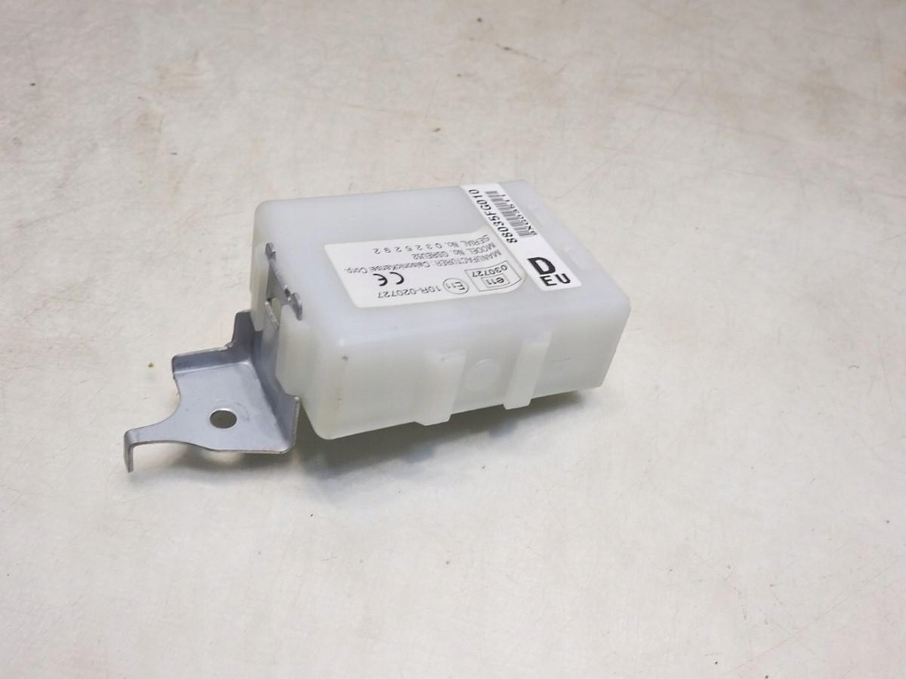 ZENTRALVERRIEGELUNGSSTEUERMODUL SUBARU LEGACY V 88035FG010 Product image
