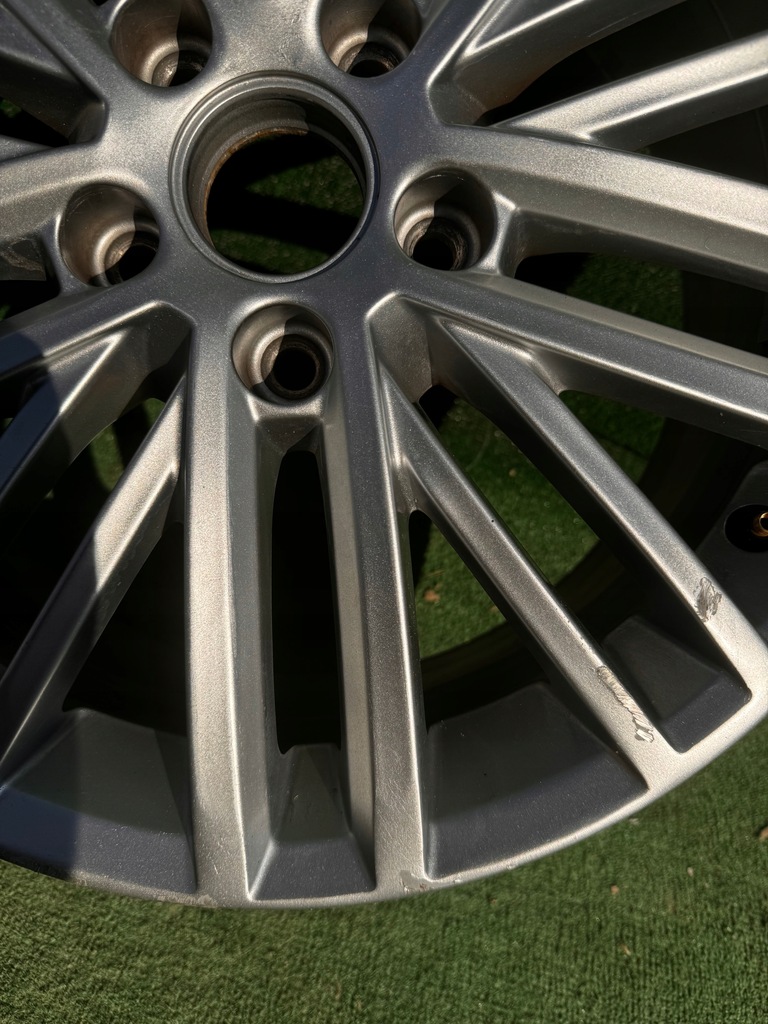 LEICHTMETALLRAD VW GOLF VI CABRIO 17" 5K7 5K7601025A Product image