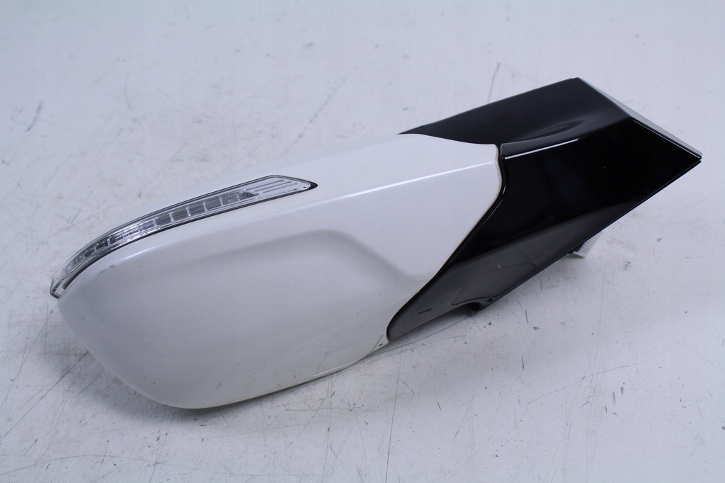 RECHTER SPIEGEL 6 PIN HYUNDAI I40 13 Jahre alt PW6 EU Product image