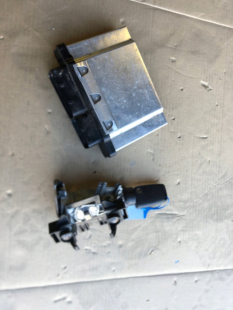 VW Sportswan Motorsteuergerät 04E907309BH Product image