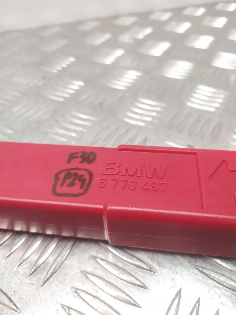 BMW F30 F10 F20 WARNDREIECK 6770487 Product image