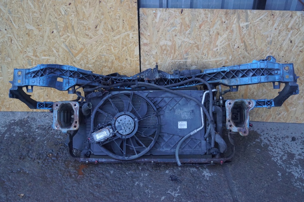 PAS PRZEDNI CHŁODNICE FORD FOCUS MK2 LIFT 1.8 B Product image