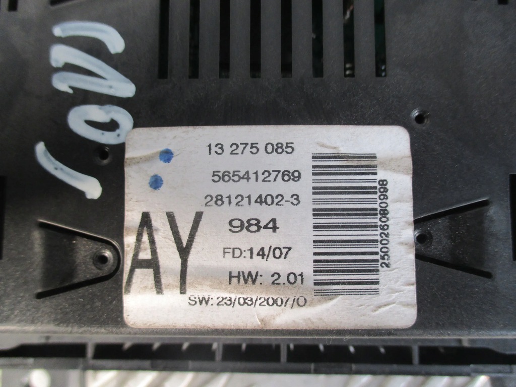 RADIOANZEIGE OPEL ASTRA H 04-14 13275085 Product image
