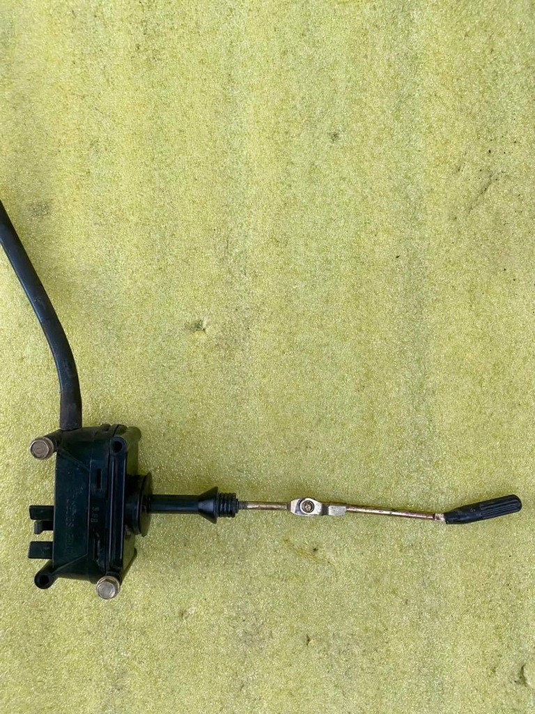 Mercedes-Benz W124 Zentralverriegelungsaktuator Product image