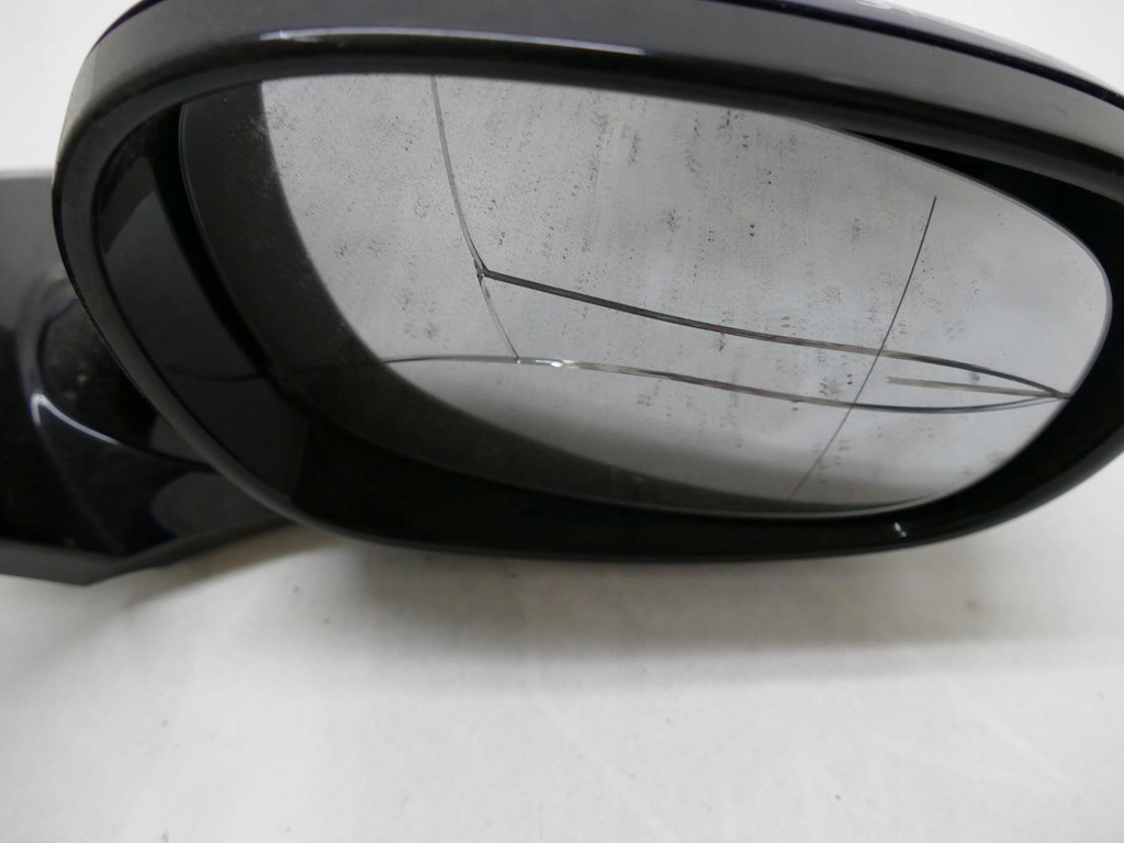 BMW E82 E81 E87 LIF M-PAK RECHTER SPIEGEL 381 5p UK Product image