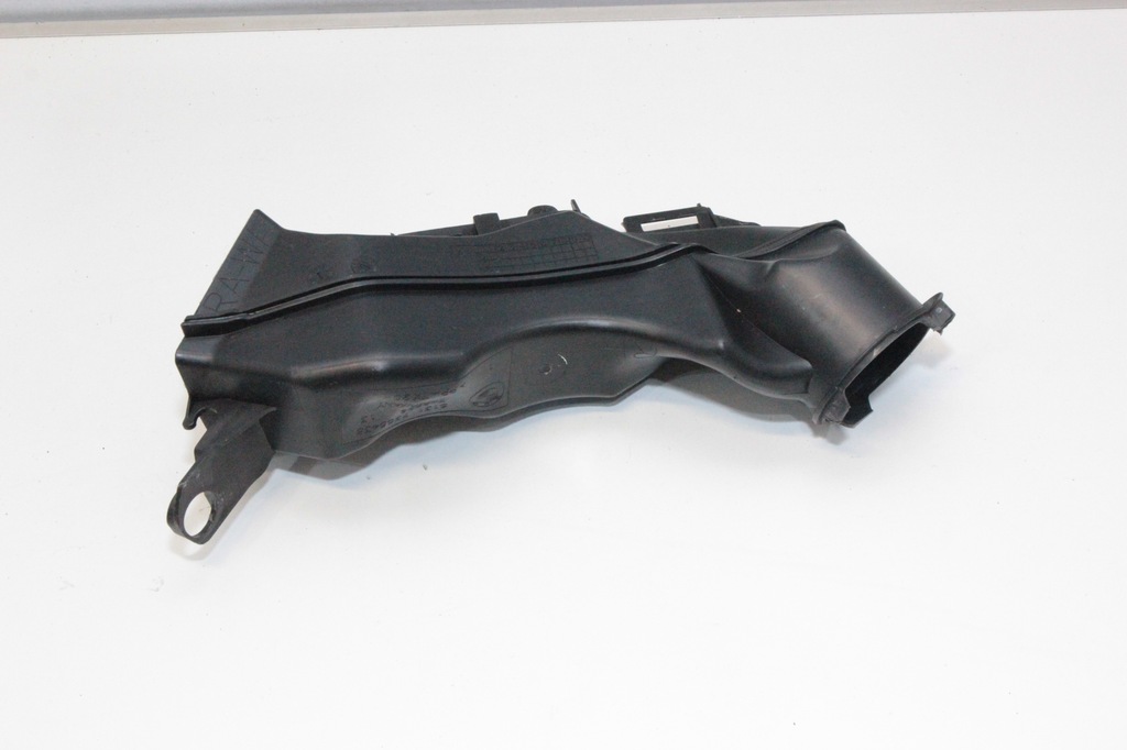 BMW F39 F48 X1 KANAL LUFTEINLASS RECHTS 7355438 Product image