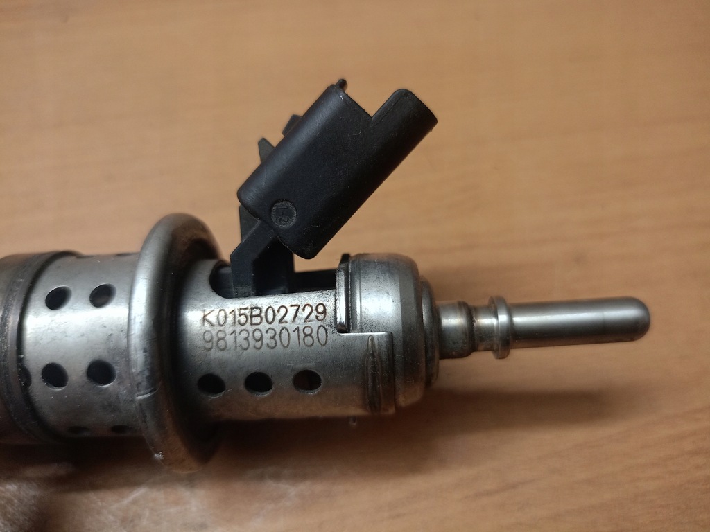 ADBLUE-INJEKTOR 9813930180 PEUGEOT Product image
