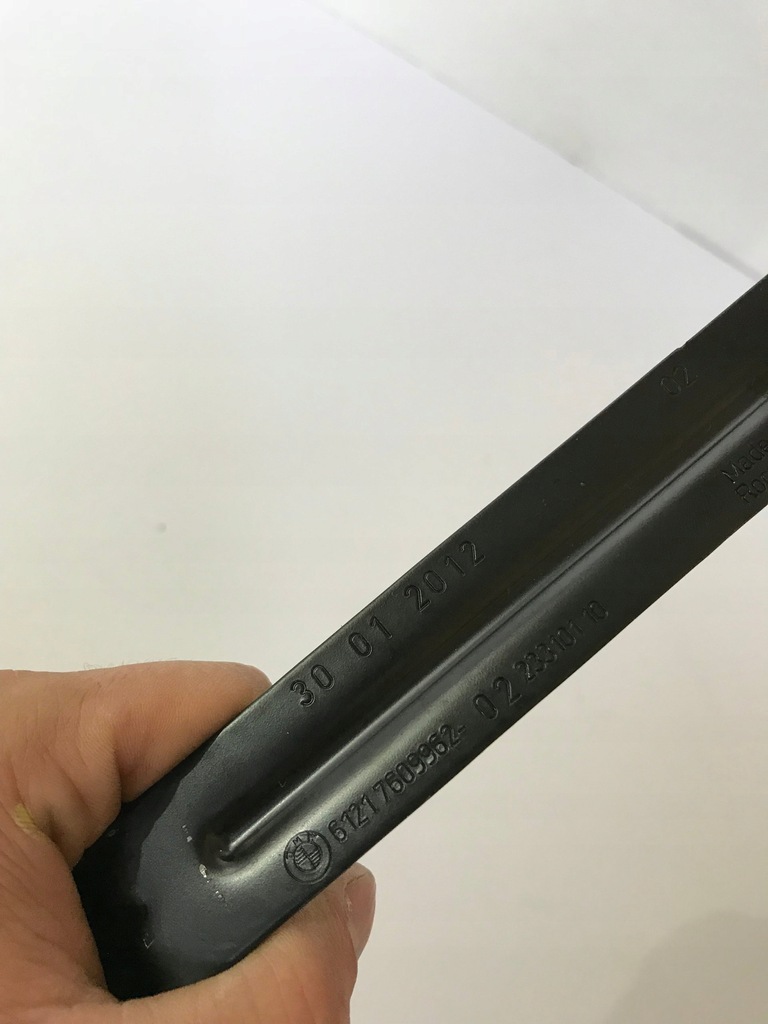 BMW F10 2.0d Batteriehalterung 7609962 Product image
