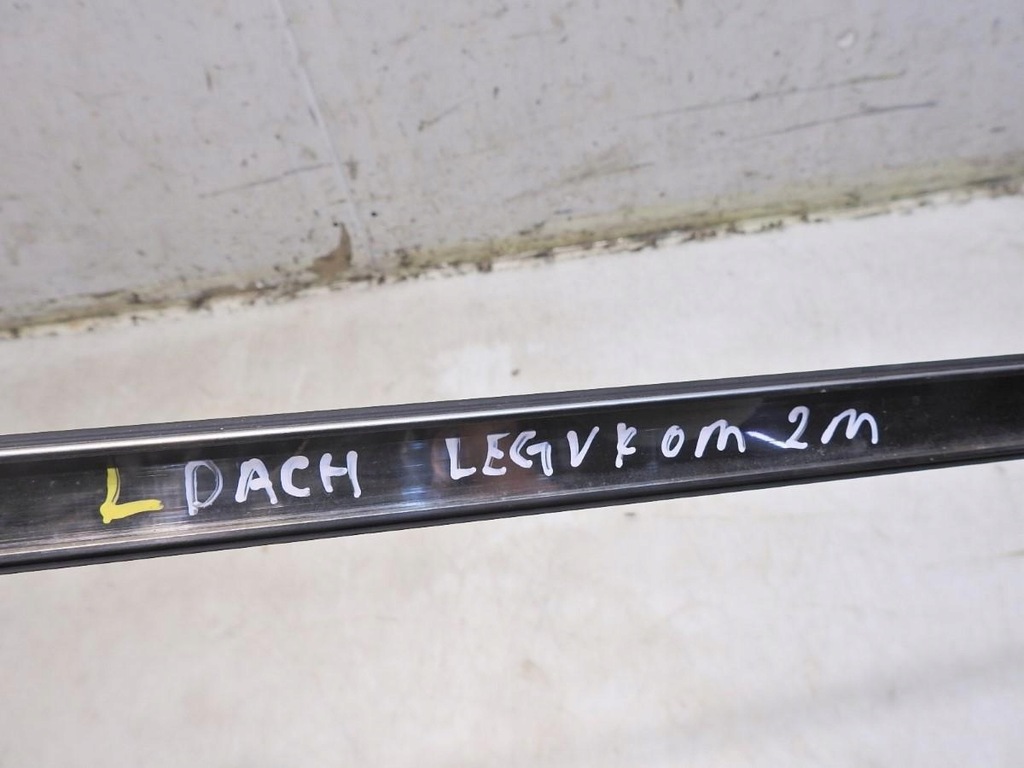 DACHLEISTE, LINKS, SUBARU LEGACY V COMBI Product image