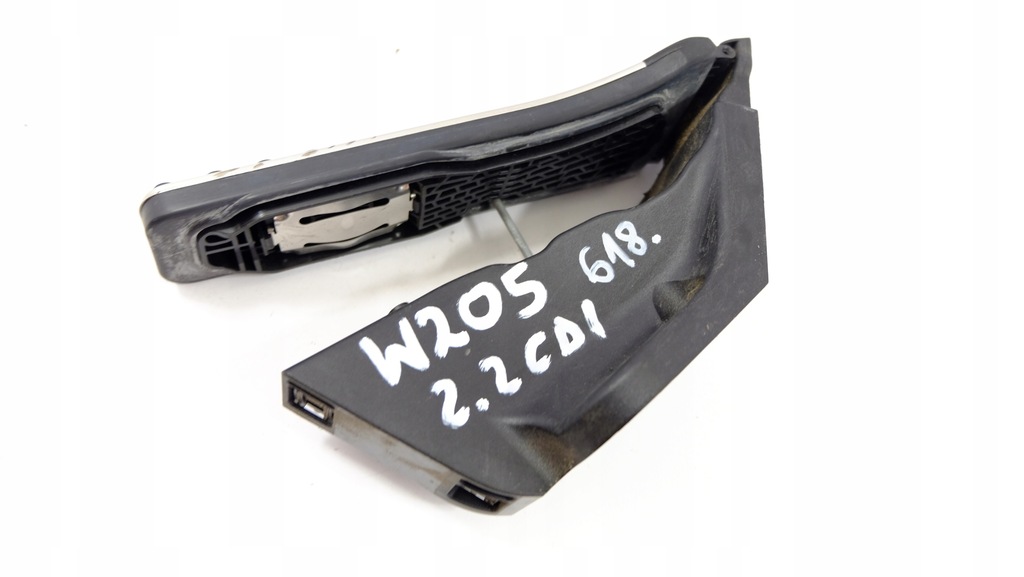 MERCEDES C-KLASSE W205 2.2 CDI GAS-PEDAL-POTENTIOMETER A2053000104 Product image