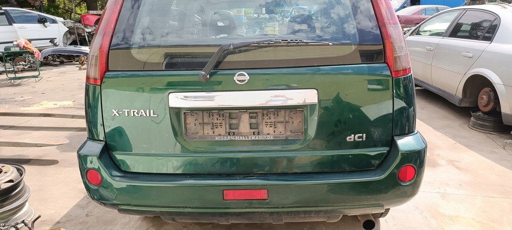 Nissan X-Trail 2.2DCI Engine Controller 23710EQ405 Product image