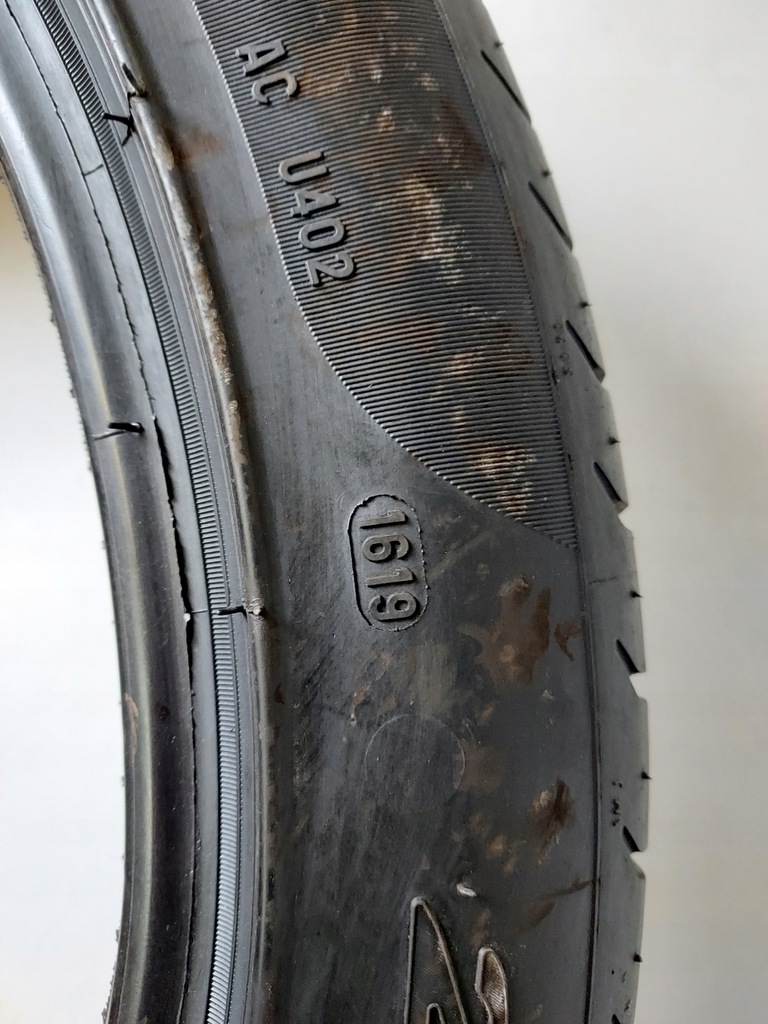 Pirelli P Zero 265/40ZR21 105 Y Product image