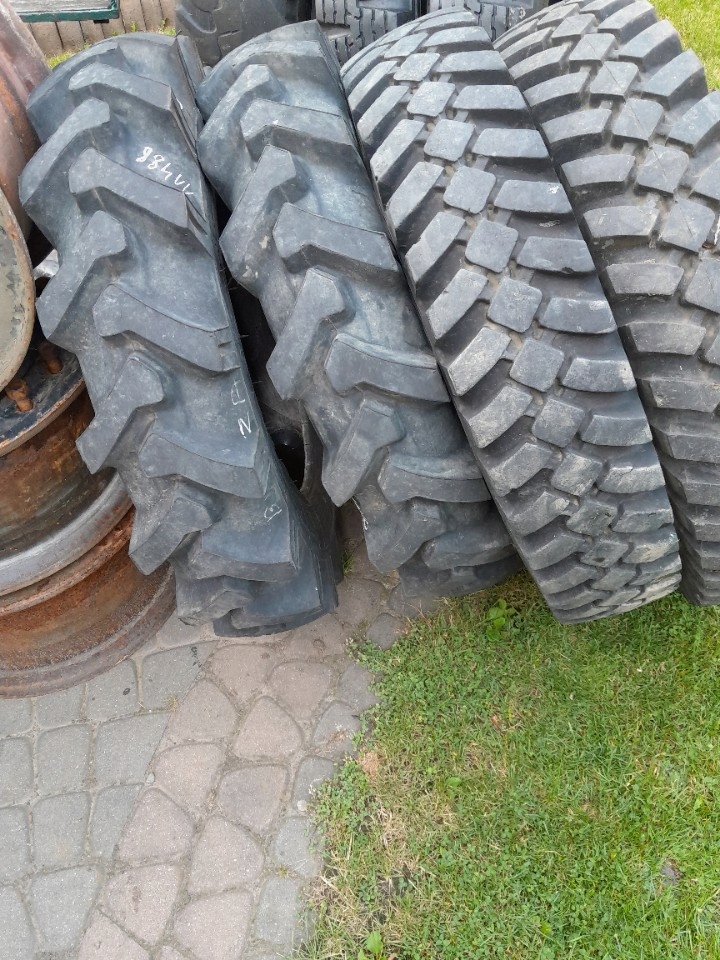 Reifen 825x20 (825R20) Kama Product image