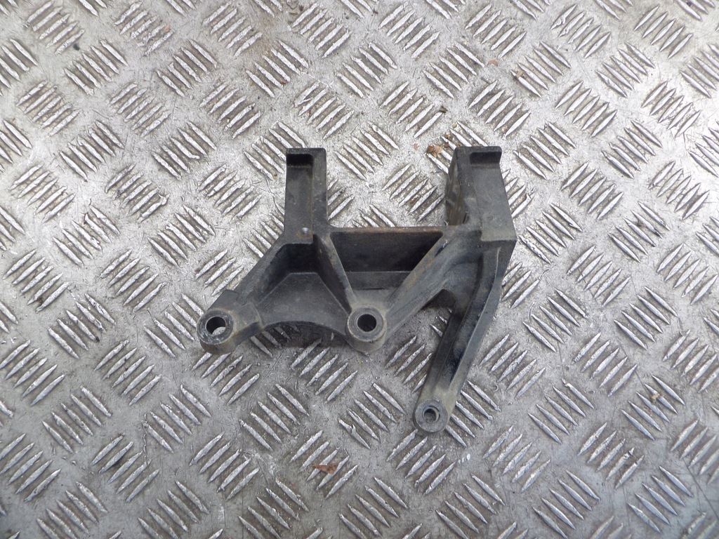 MC170 Skoda Fabia III 1.4d Łapa Getriebeunterstützung 6C0199117 Product image