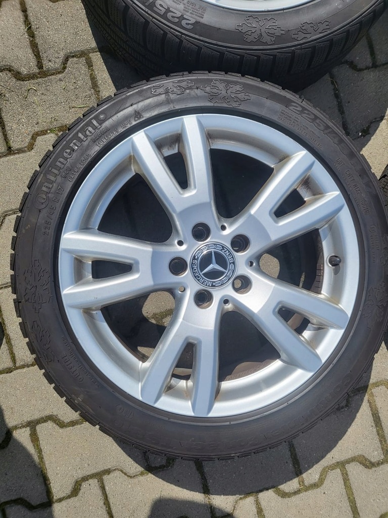 MERCEDES C W204 GLK Felgen auf Winterreifen wie neu Product image