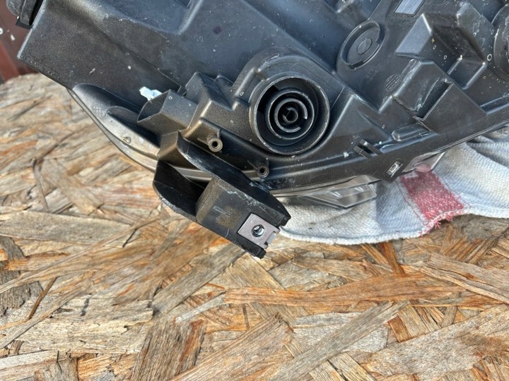 VORDERLEUCHTE LINKS PEUGEOT PARTNER IV RIFTER 17-22 Jahre 9816827280 Product image