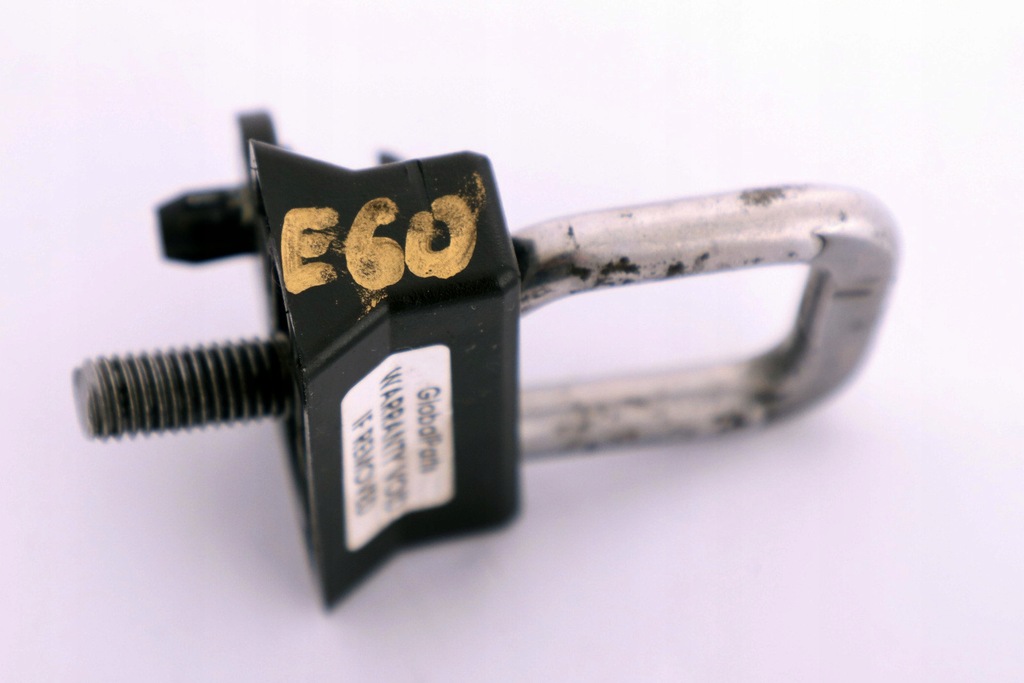BMW E87 E90 Riegelverschluss Motorhaubenschloss kleines Ohr Product image