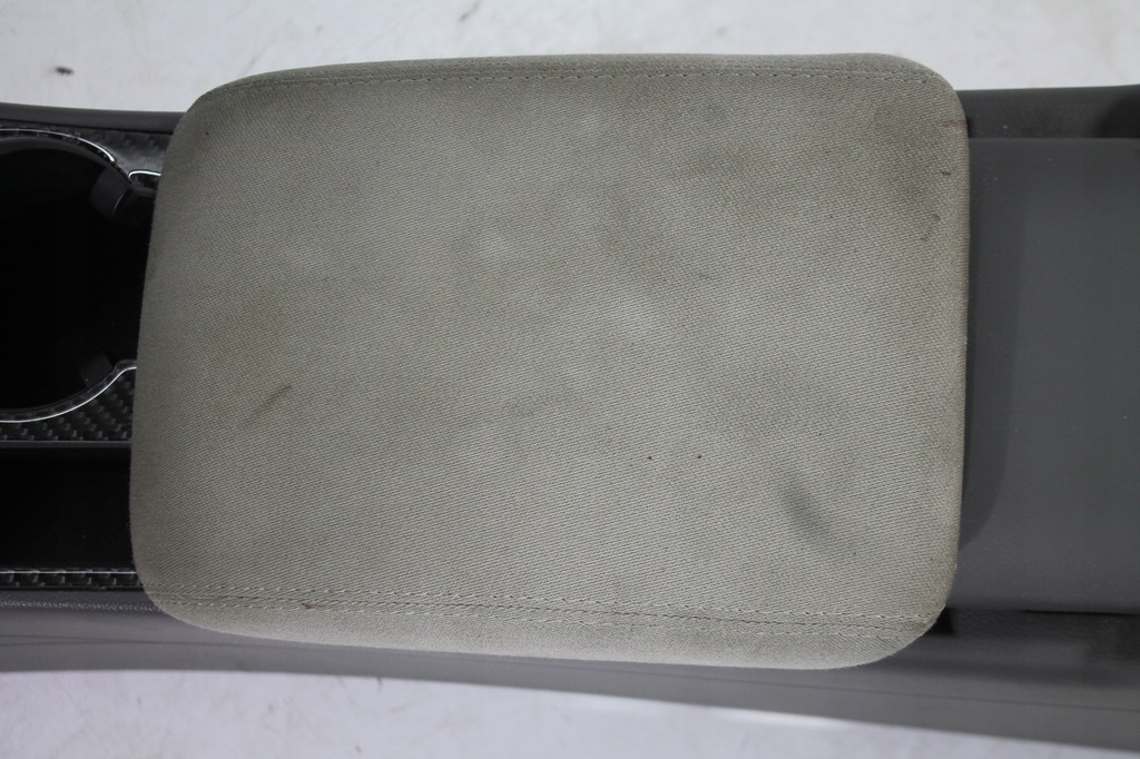 MITTELTUNNELARMLEHNE AUDI A4 B8 07-15 EU Product image