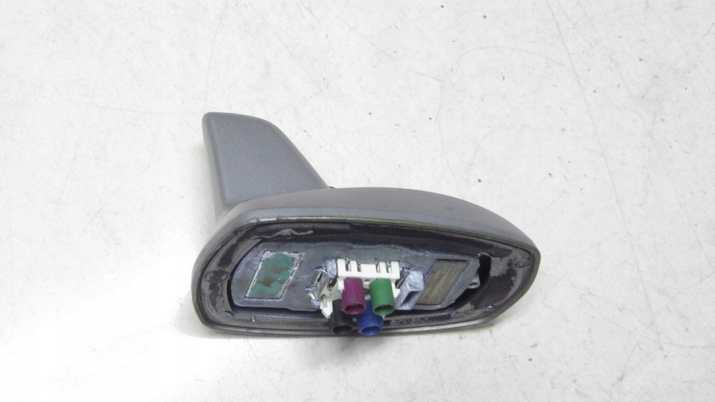 MERCEDES W212 LIFT DACHANTENNE SHARK 792 11- Product image