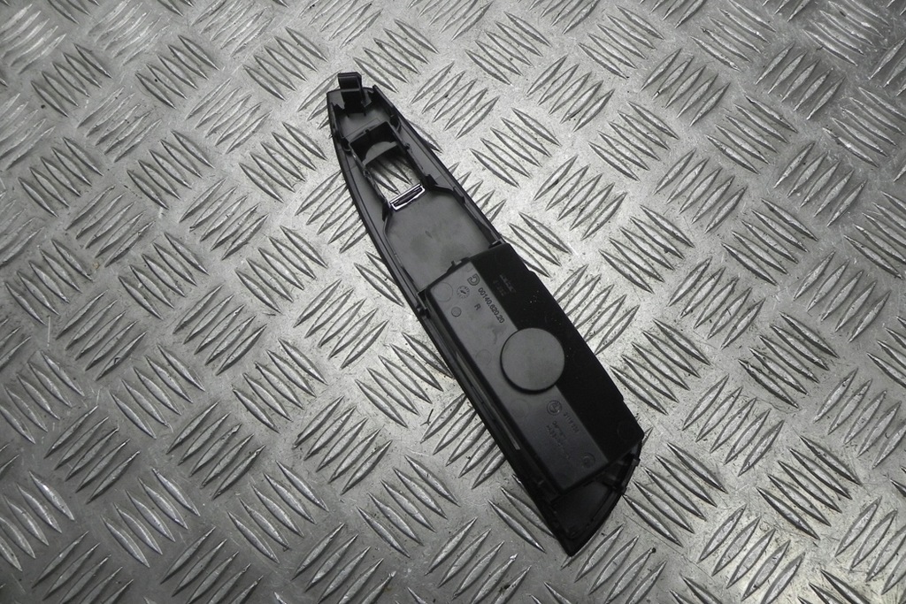 Aschenbecher BMW 7 (F01, F02) 9116338 2012 Product image
