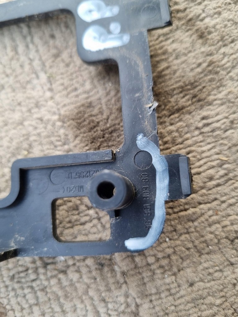 HOLOGEN-MONTAGEGRIFF, RECHTS PEUGEOT 3008 5008 I 9686180980 Product image