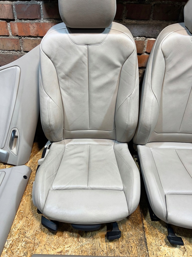 BMW 1 F20 UK SEAT SITZE, NICHT BEHEIZBARES LEDER-OYSTER-SET, ENGLISCHE VERSION Product image