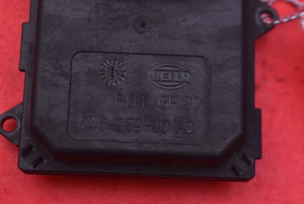 XENON-LENKMODUL RECHTS 8U0941329 VW TOUAREG 2 II 7P 10-14 Product image